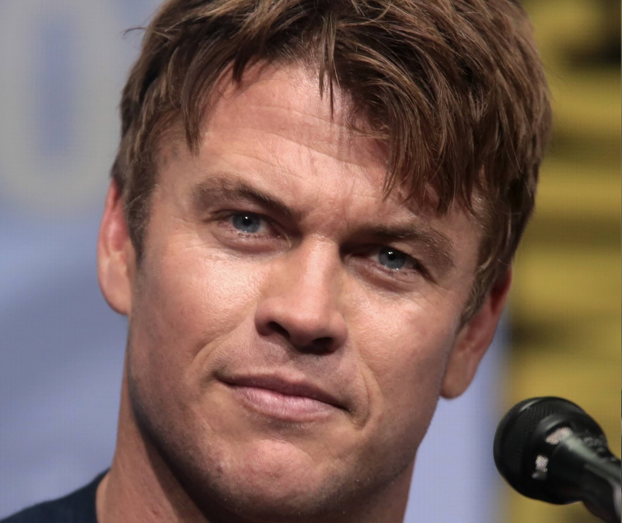 The Third Less-Hot Hemsworth